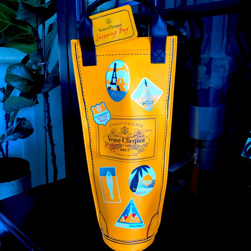 VEUVE CLICQUOT insulated “Shopping Bag” bottle ice jacket